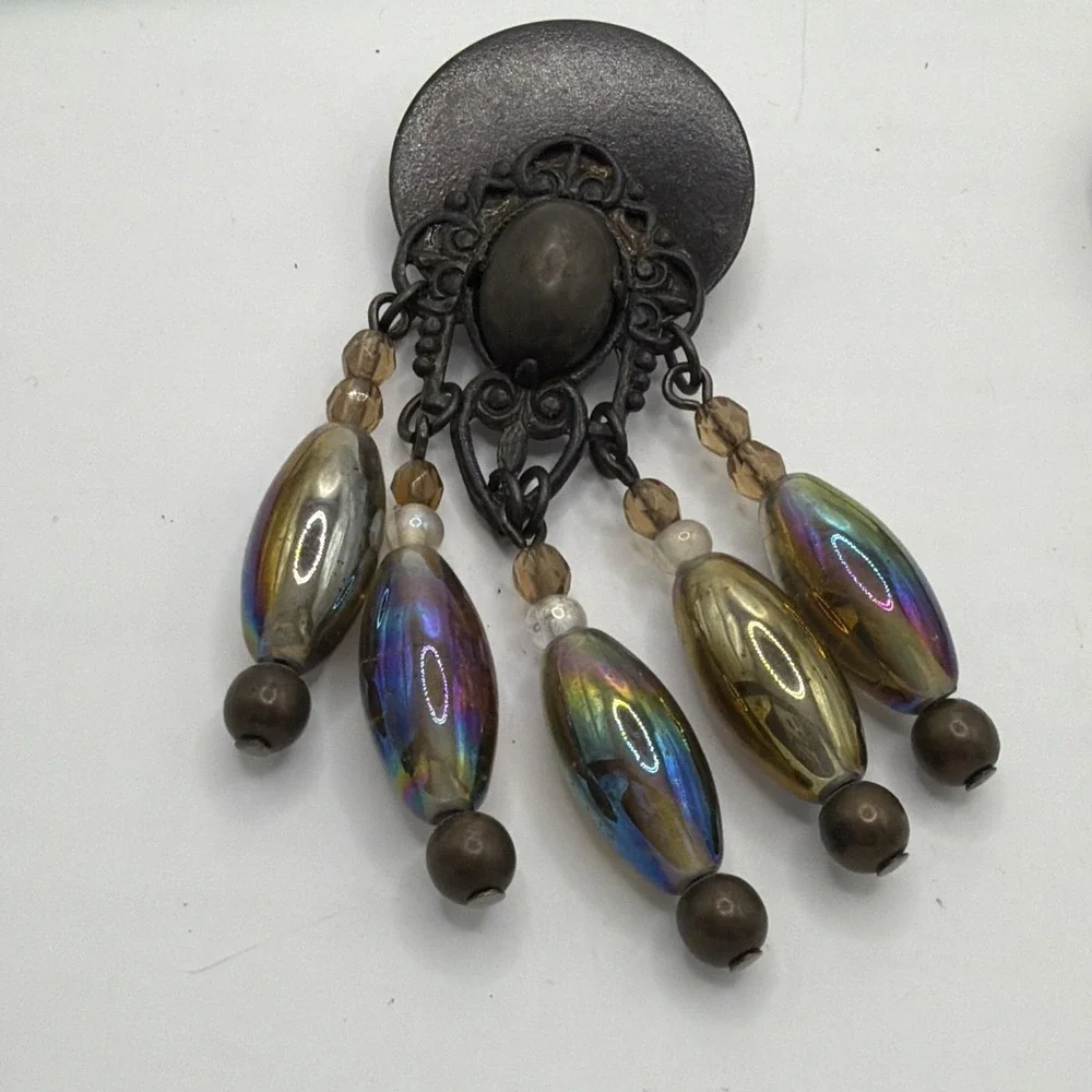 Unsigned‎ Carnival Glass Iridescent Cab & Rhinestone W/Chain Dangles Brooch